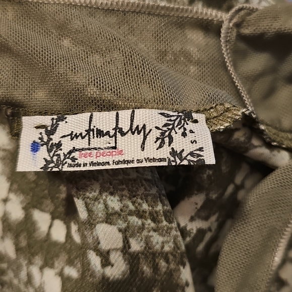 Free People Moss Green Nights Out Snakeskin Print Bodysuit Small - Picture 5 of 5